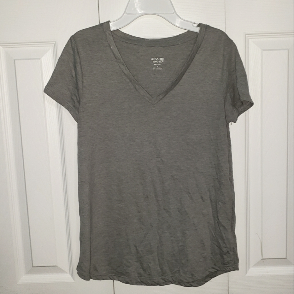 NWOT Women’s Mossimo Supply Co. Tee